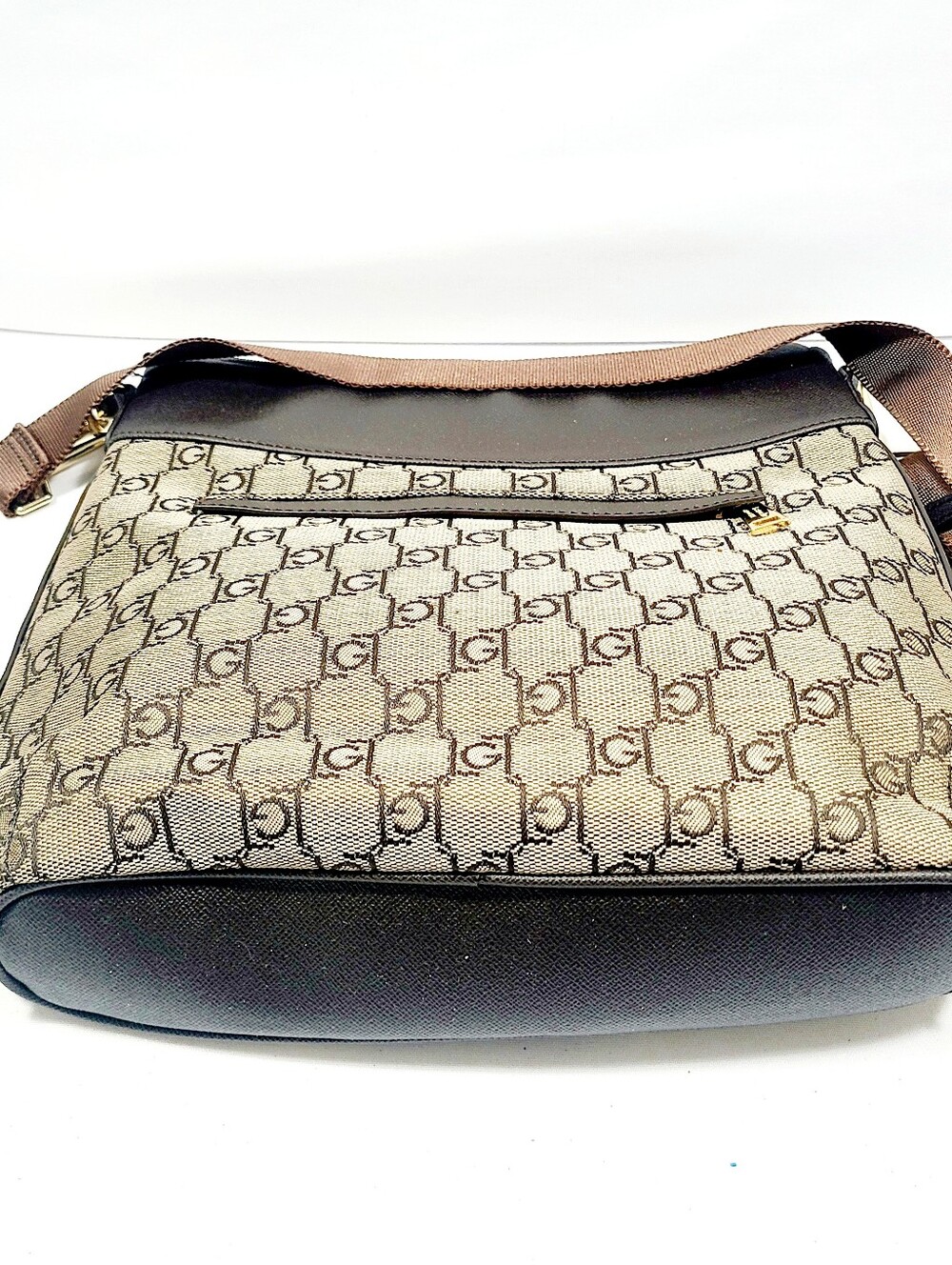 Guy Laroche Canvaa Leather Bag - Picture 5 of 7